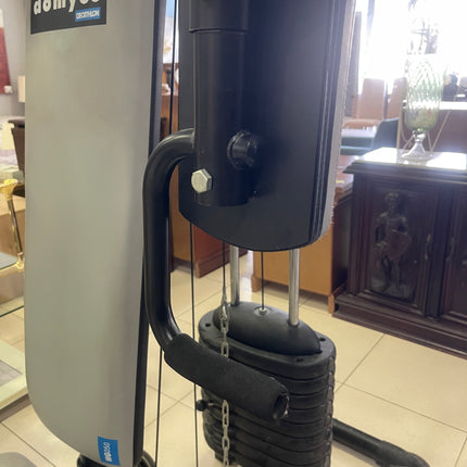 MÁQUINA DE GIMNASIO